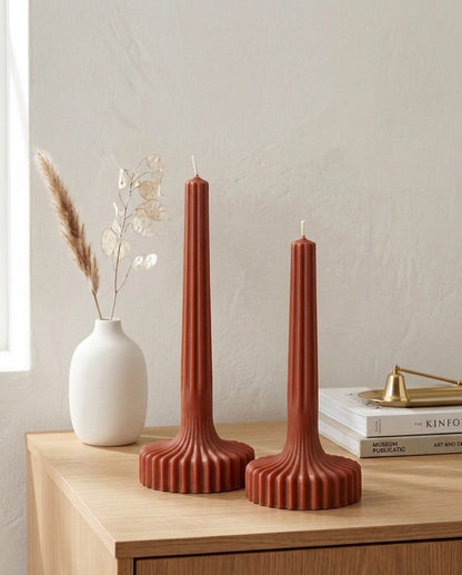 Duo de Piliers Striés – Alya | Bougies Sculpturales